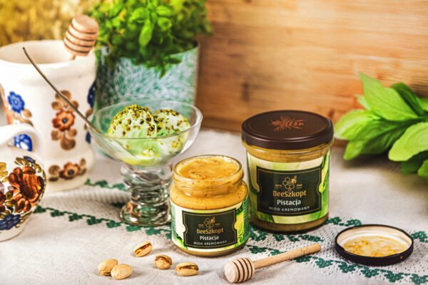 Miód kremowany pistacja od BeeSzkopt